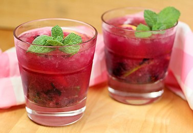 Berry Caipirosca drink opskrift