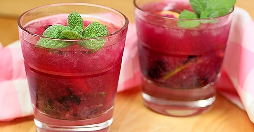 Berry Caipirosca drink opskrift